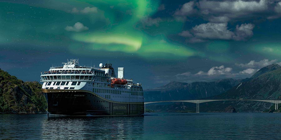 Sailing into the Arctic Circle
